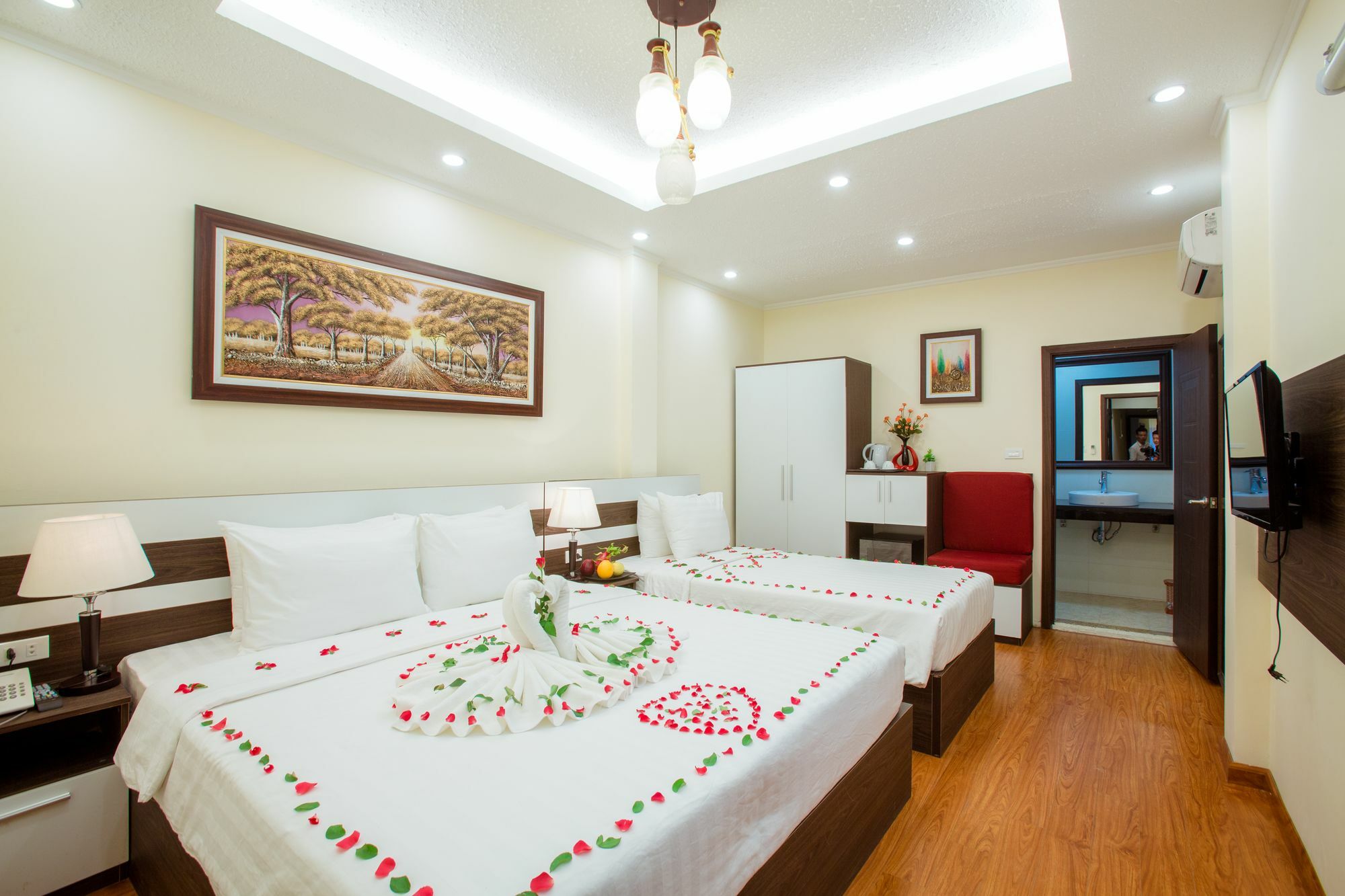 Hanoi Majestic Hotel Exterior photo