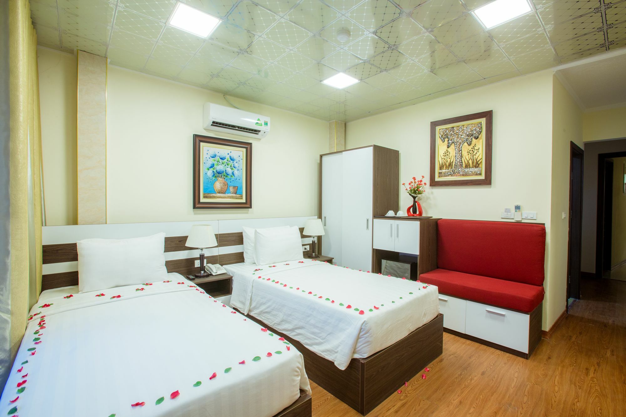 Hanoi Majestic Hotel Exterior photo